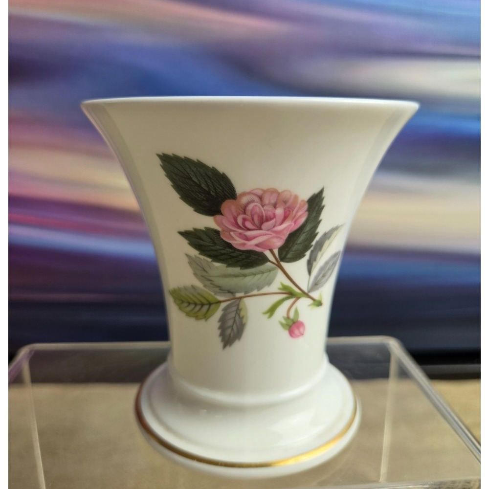 WEDGEWOOD Hathaway Rose Posey Vases - Bone China - Made in England, Vintage - Picture 2 of 4